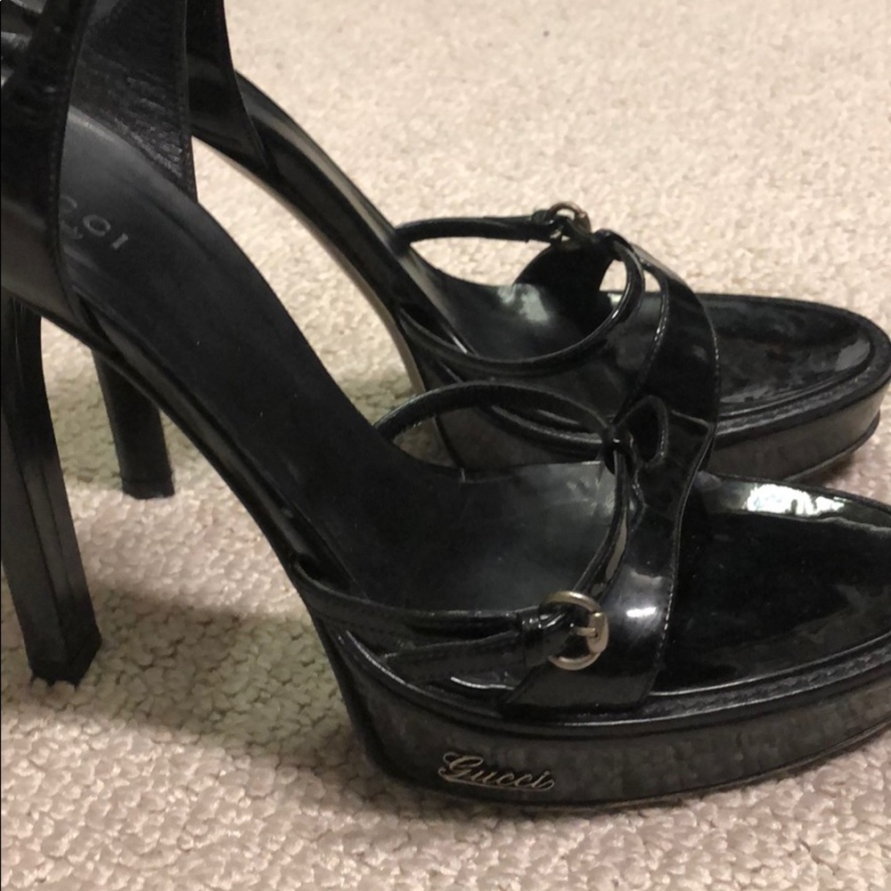 Gucci heels 👠